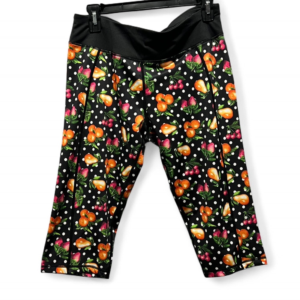 BETSEY JOHNSON Fruit Polka Dots Capri Performance Leggings XL - Picture 3 of 6